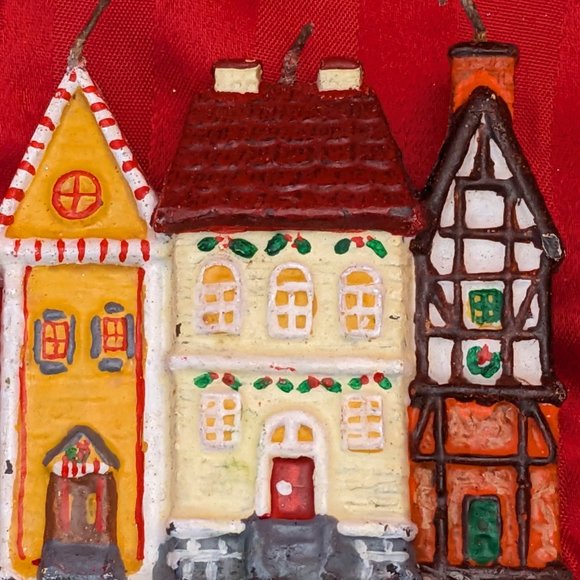 Vtg. European Style 3 Wick Candle 3 Attached Christmas Homes - Picture 4 of 4